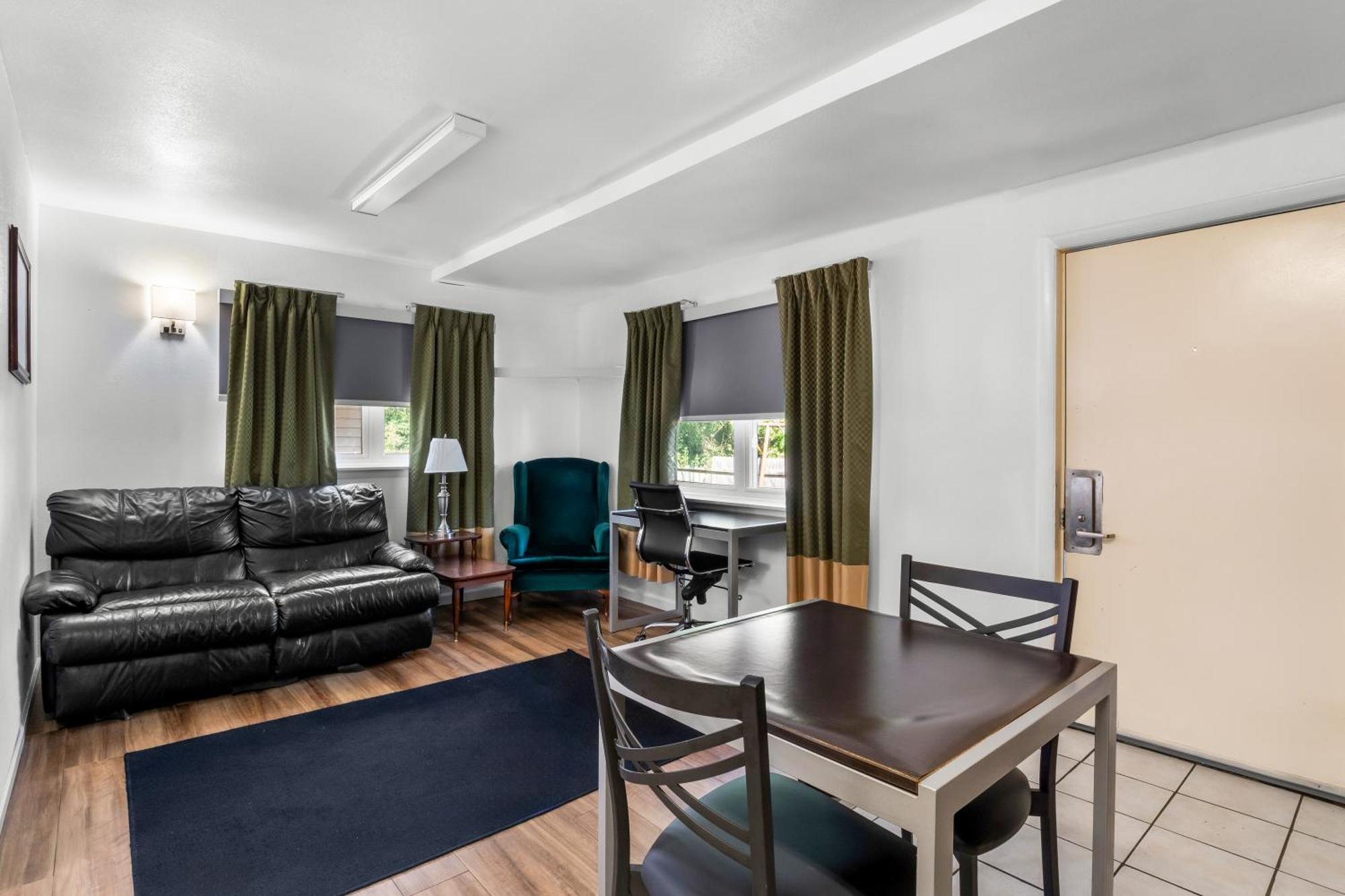 Americas Best Value Inn Jonesville/Hillsdale Buitenkant foto